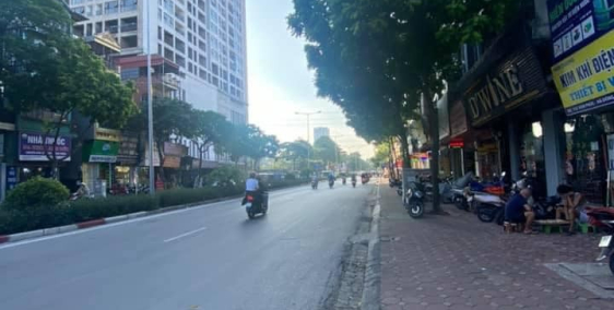 Bán gấp MP Vạn Phúc, DT 60m, 5 tầng, MT 4m, vỉa hè to, kinh doanh khủng, giá