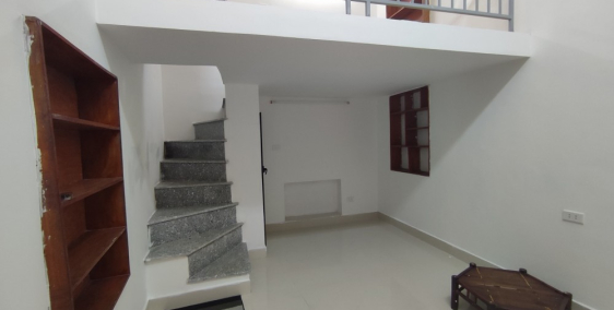 Cực hiếm- gần Bạch Mai-ô tô đỗ gần 20m- Sổ đỏ cc- chỉ 1.75 tỷ ở luôn.