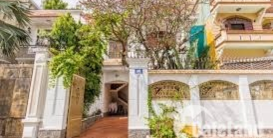 Bán biệt thự giá hấp dẫn nằm trên đường Trần Phú. P.1. Vũng Tàu.