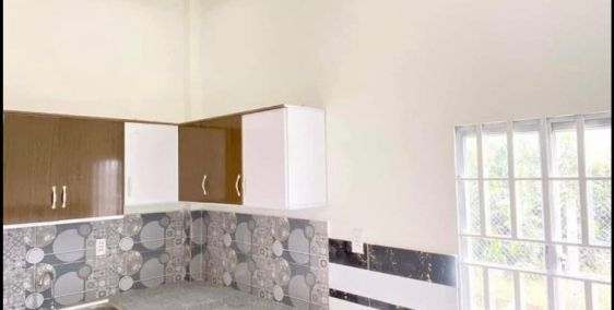 Bán nhà mới xây gần ngã 3 Mỹ Hạnh, 4x8 giá 630tr