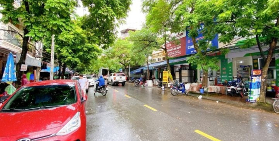 Bán nhà mặt đường Chùa Hàng gần Tô Hiệu ngang 5.2m