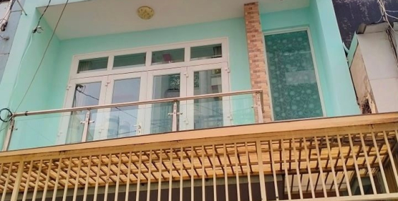 Siêu HÓT HÓT…, bán nhà HXH Phan Huy Ích, ngang 4.5m 4 tầng chỉ nhỉnh 5.85 tỷ.