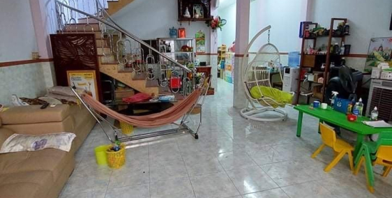 Bán nhà Tân Phú, diện tích khủng, xe tải vào nhà