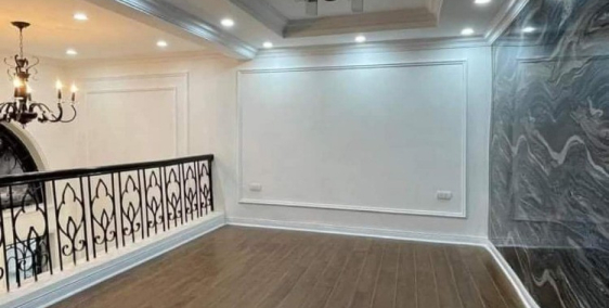 NHÀ KIỂU VILLA LÔ GÓC 3 NGỦ Ở NGAY – QUẬN TRUNG TÂM !