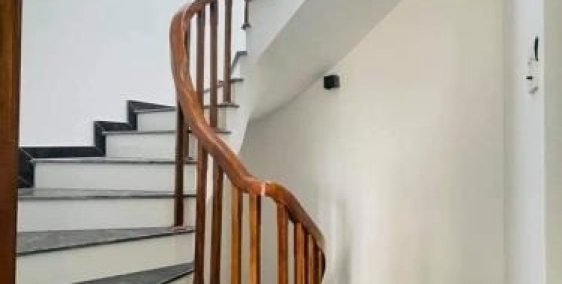 PHỐ VỌNG - 5 TẦNG - NGÕ 3M - SÁT PHỐ - TIỆN ÍCH BẠT NGÀN 37M×5T, NHỈNH 5 TỶ