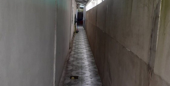 Nhà cách đường trần văn hiển 30met gần cầu chùa.