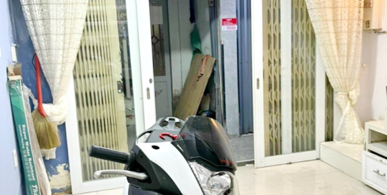 Bán nhà nhỏ khu làng Ốc đường Dương Bá Trạc Phường 1 Quận 8