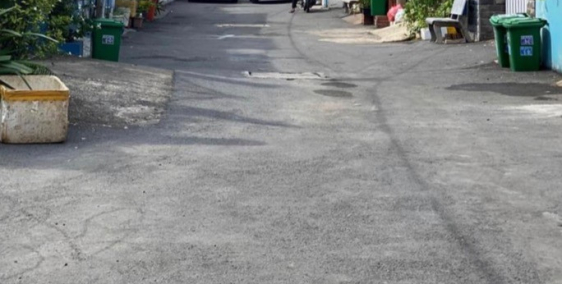 Bán nhà diện tích lớn hẻm xe tăng giá cả phải chăng