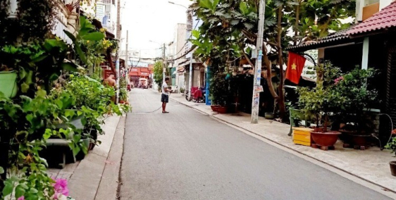 Cần bán nhà Bình Tân, mặt tiền đường 8m, 40m2, 4 Tầng, 4.39 tỷ TL