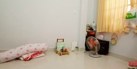 Nhà Âu Cơ Quận Tân Bình 44m2,2 tầng BTCT, ngang 4,1m giá 4tỷ.