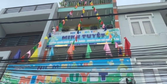 Hạ 1 tỷ bán gấp nhà P. Tân Sơn Nhì 4x23m 1 trệt 3 lầu hẻm 5m thông