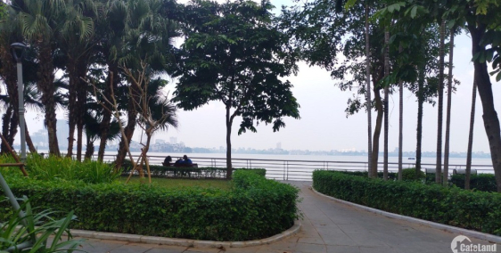 Bán nhà đường Thụy Khuê, Tây Hồ vi trí tốt, ngõ nông 34m x 4,6m rất đẹp.