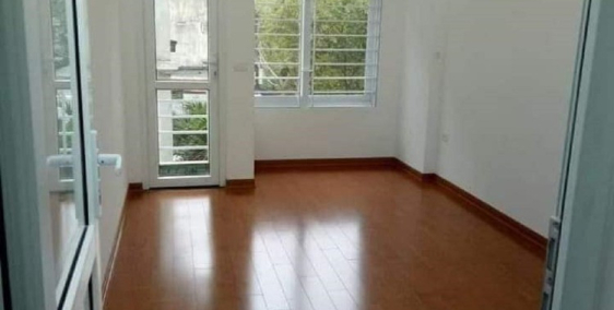 Bán nhà đường Thụy Khuê, nhà cực đẹp, gần Hồ 37m2,  4.2m giá nhỉnh 4tỷ