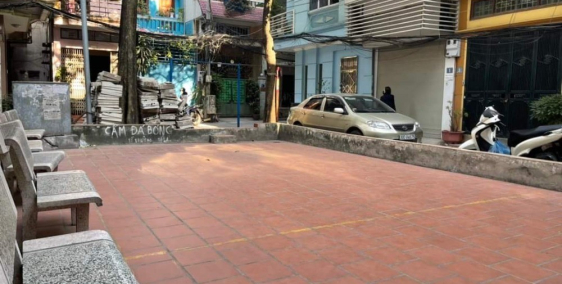 Nhỉnh 4 tỷ có nhà ngã tư sở, lô góc 3 mặt thoáng, trước nhà ô tô tránh