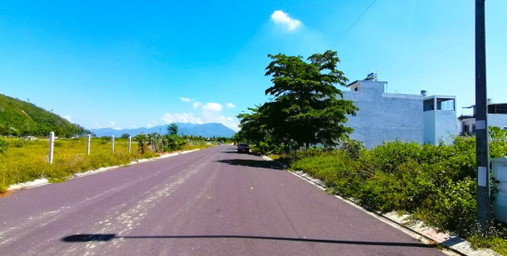 Bán lô đất tđc Mỹ Gia giáp gói 1, có sổ đỏ, đường 18m xây dựng tự do