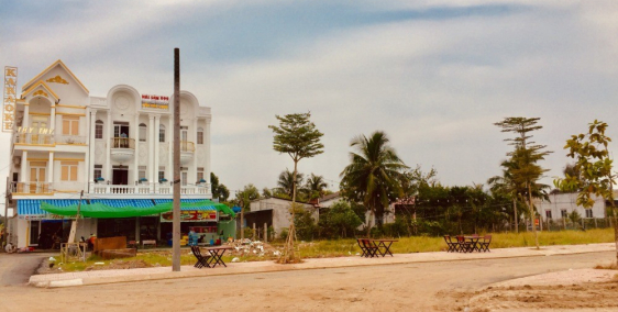 Còn 1 lô 88m2 trong KDC Long Cang, gần karaoke và công viên Ánh Sáng.