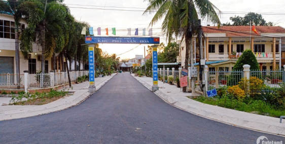 Đất ngay trung tâm thị trấn 150mv giá chỉ 130 triệu một mét ngang