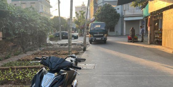 Bán đất mặt ngõ 218 Vũ Hựu, ph Thanh Bình, TP HD, 50m2, lô góc, mt 12m, ngõ hơn