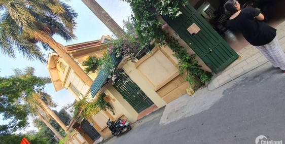 Bán đất mặt ngõ ô tô Phú Diễn 36m, mặt tiền 3,5m. Giá chỉ 2,6 tỷ. 0975626023