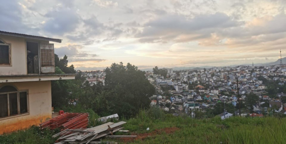 dat dong da  giá 42 triệu/m2. TDT 2095m2 trong đó có  đất ở 2 sổ .