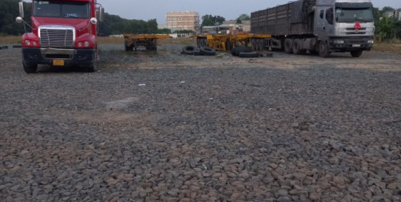 Cho thuê mặt bằng 21000m2 làm bãi container tại Dĩ An, Bình Dương