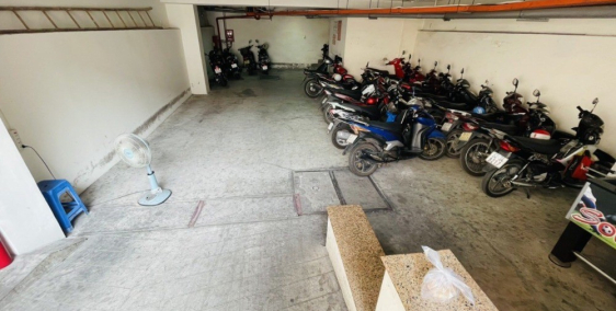 Cho thuê văn phòng Nguyễn Thị Thập , gần Lottemart,Q7: DT 6x25m, 170 triệu/th