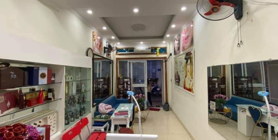 PHÂN LÔ Ô TÔ ĐỖ CỬA- VỈA HÈ- KINH DOANH!