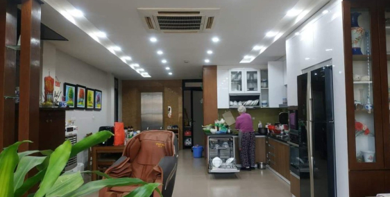 Tôi bán nhà mặt phố Vũ Phạm Hàm sầm uất gần phố Trung Hòa 55m2x5T chỉ 17.9 tỷ.