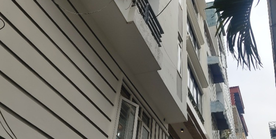 Giao Nhà Ngay Tại Huỳnh Thúc Kháng - Thang Máy Ô Tô Tránh - Sổ Đỏ - DT: 64m2