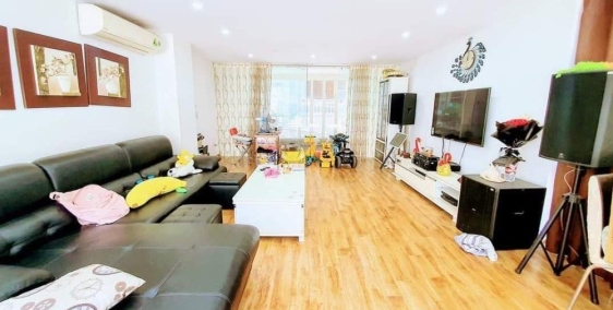 Mặt phố Tô Hiến Thành sầm uất gần phố Bà Triệu 40m2x5T chỉ 19.9 tỷ.