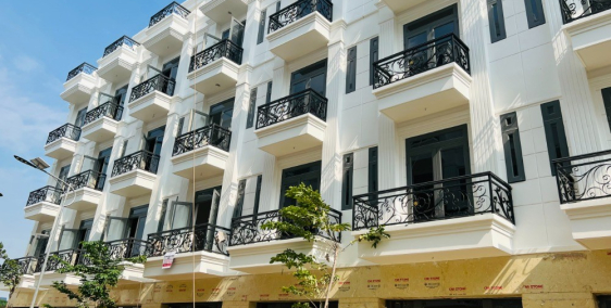 Nhà 4 lầu diện tích 60m2 ngay mặt tiền Vườn Lài An Phú Đông