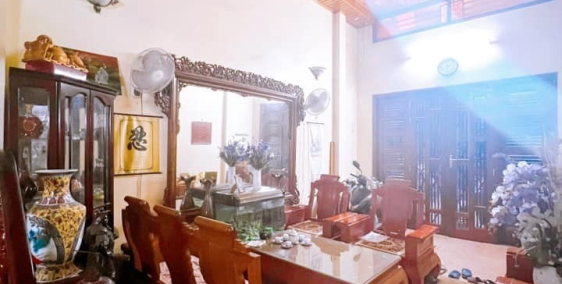 Siêu phẩm Trần Quốc Hoàn 50m2, khu phân lô oto VIP, kinh doanh đỉnh, 9.8Tỷ