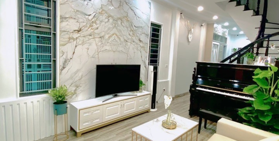 Nhà đẹp ở luôn, tặng toàn bộ nội thất, lô góc, ngõ ô tô