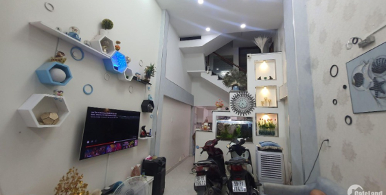 Nhà HXH Ba Tháng Hai, Quận 10, 3 tầng, 3PN, ngang 5m, chỉ 6 tỷ 4.