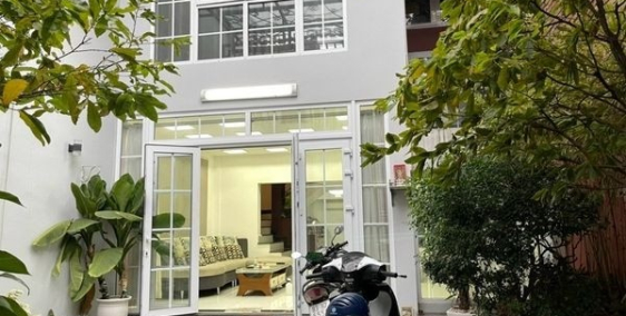 Biệt thự quận 10, giáp quận 1, 106m2. Giá chào 16.8 tỷ