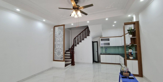 Bán nhà chính chủ 3/2 quận 10, DT 5x9m, nhà vào ở liền, khu cực kì an ninh.