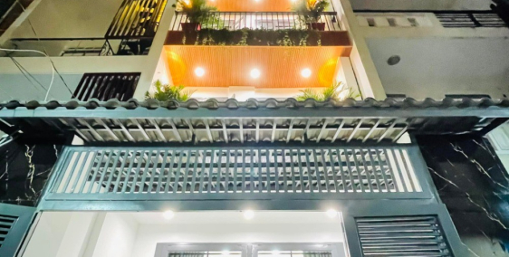 Siêu phẩm vừa to vừa đẹp,sau căn mặt tiền Nguyễn Văn Khối,P.9,GV giá rẻ.