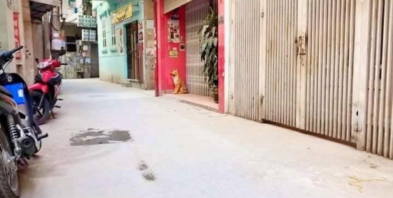 BÁN NHÀ 4 TẦNG QUẬN THANH XUÂN OTO QUA NHÀ 40M2 GIÁ 4TY9 tỷ  NGÕ VŨ TRỌNG PHỤNG