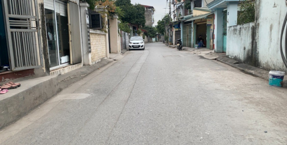 Bán đất trục chính Độc Lập, Cự Khối, DT 142,3m rất phù hợp làm kho xưởng