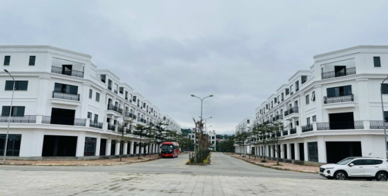 Còn duy nhất 1 căn shophouse bán cắt lỗ giá cực rẻ, 2 mặt tiền tại KĐT Xuân Hòa.