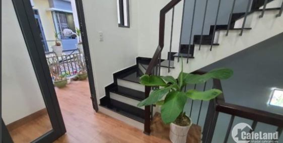 Bán nhà 2 mặt thoáng đãng, nhìn sông Hàn, xem bắn pháo hoa, Sơn Trà