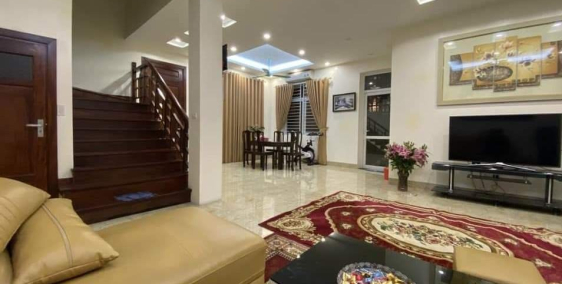 Mặt phố Thụy Khuê sầm uất gần Hồ Tây, Mt 8m, 88m2x5T chỉ 23.48 tỷ. LH 0989626116