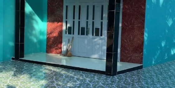 Bán nhà đẹp mới xây dựng, khu dân cư đông đúc