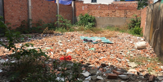 Cần bán nhà tặng thêm lô đất 130m2 đằng sau nhà