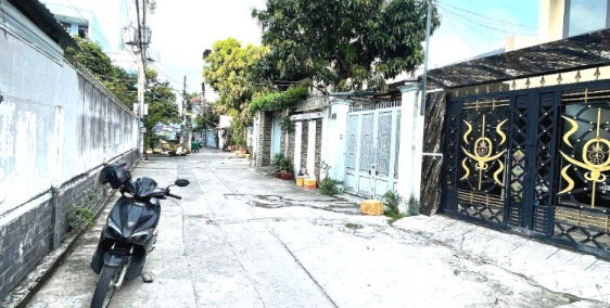 113m2, Hẻm 8m, chỉ 8.19, Sát mặt tiền, Tân Phú, cho thuê đỉnh