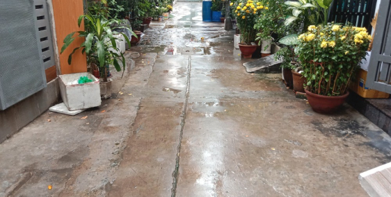 Bán gấp nhà 2 lầu + sân thượng, 48m2, hẻm xe hơi