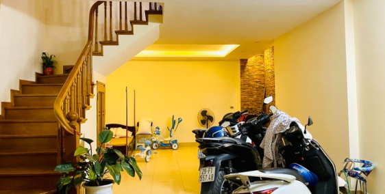 Bán nhà đẹp Xuân La nở hậu ở luôn, ô tô tránh, ngõ xe ba gác.