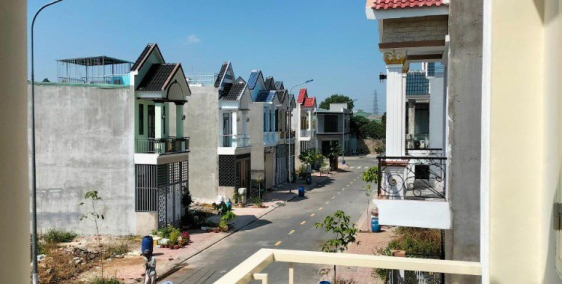 Bán Nhà KDC Phú Hồng Thịnh 8 ,Tp Thuận An,Ngay Vòng Xoay An Phú ,Có Nội Thất