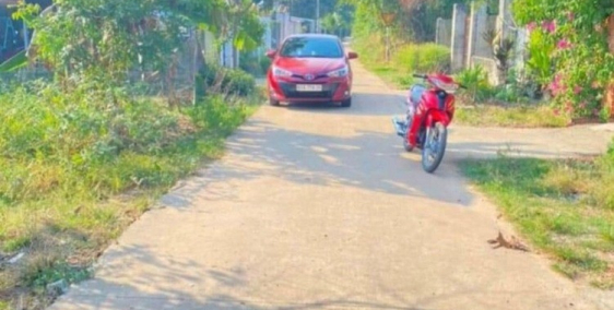 Đất chợ Minh Lập sổ sẵn gần đường DT756 thổ cư xây dựng tự do