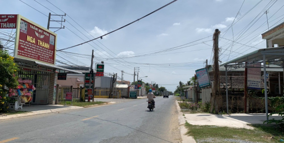 Nền lướn mặt tiền đường nhựa gần Chợ Giồng Trôm